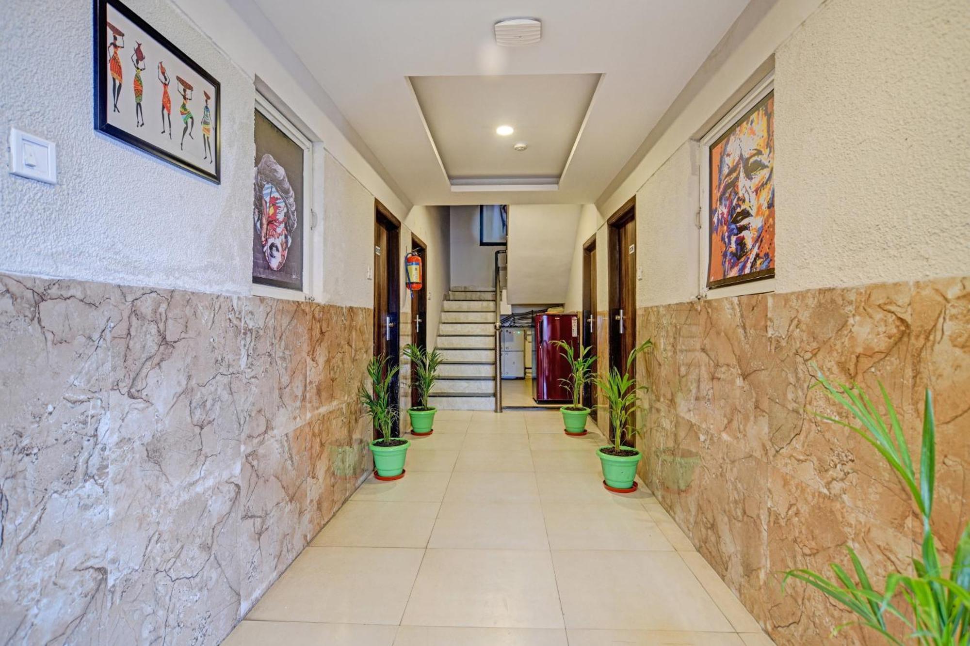 Collection O The Eternity Near Lig Sqaure Hotel Indore Exterior photo
